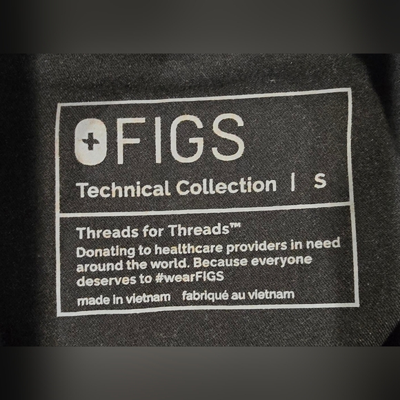 FIGS Bellery Technical Collection Scrub Jacket With Host Healthcare Logo Size Sm - Picture 4 of 6
